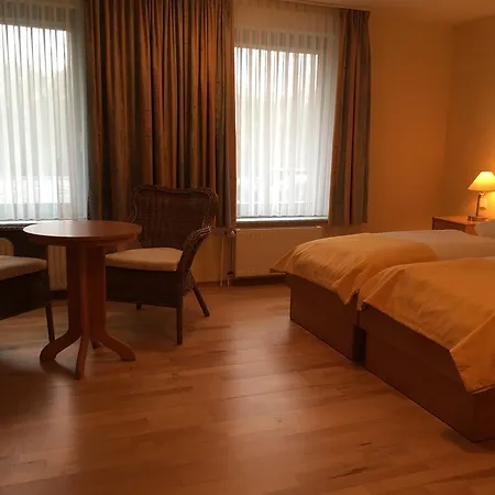 Hotel Restaurant Steinkrug 3*